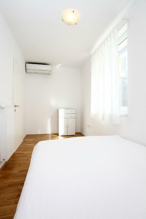 Residence Jagodje 이졸라 외부 사진